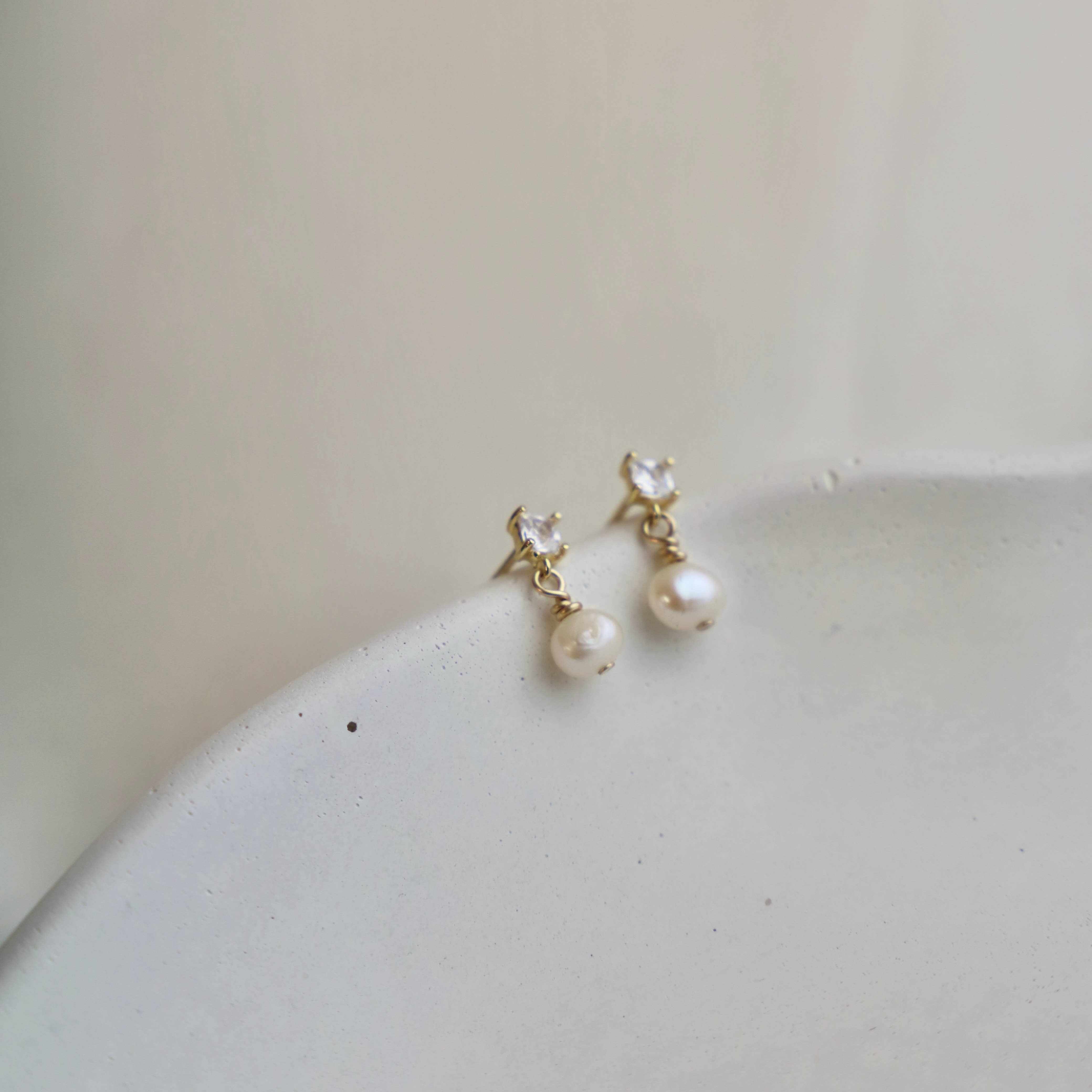 Claire Pearl Studs